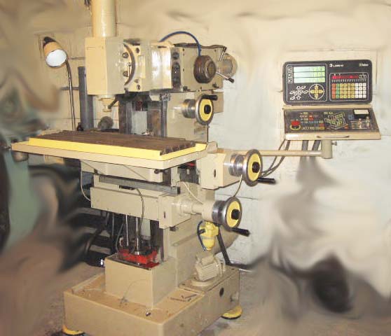 Фото широкоуніверсального фрезерного верстата 6720ВФ2